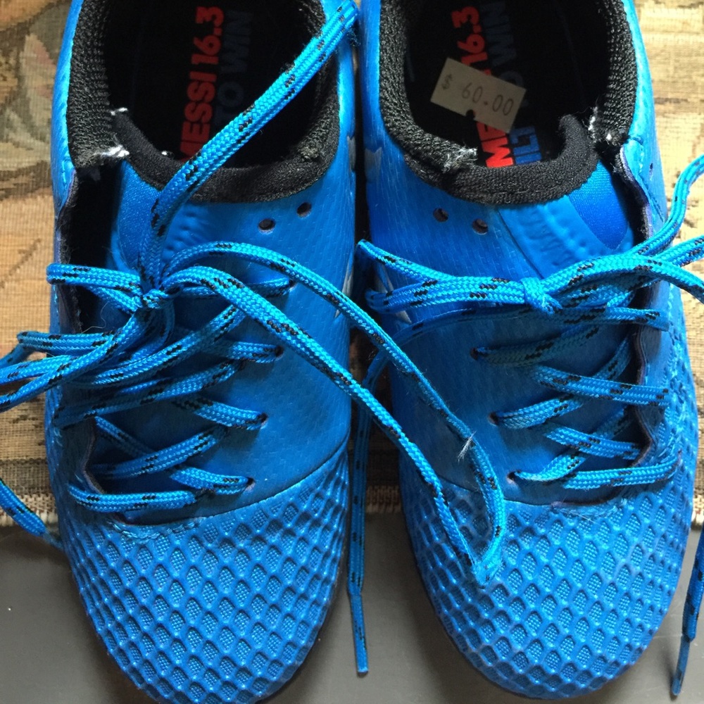 Boys sneakers, size 11.